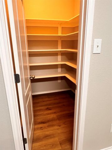 2049 Rachel LN, Round Rock, TX 78664