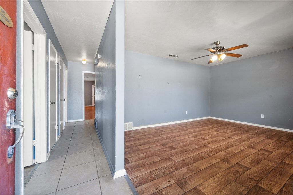 3504 Carriage Hill Drive, Forest Hill, TX 76140 — photo 5