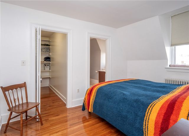 1 Oakwood Terrace 7, Newport, RI 02840