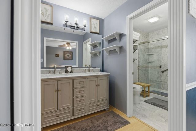 82 N Sunset Ave, Cecilia, KY 42724