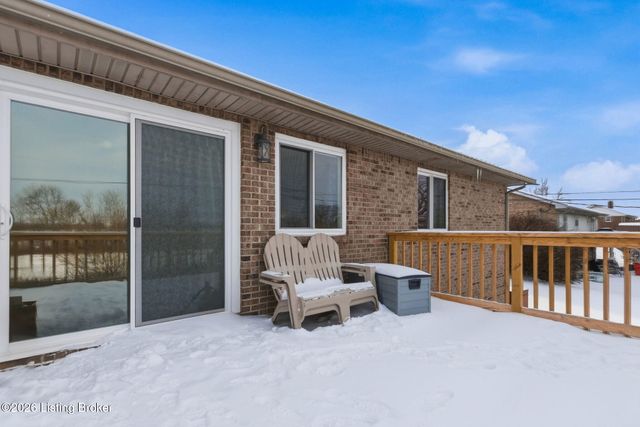 82 N Sunset Ave, Cecilia, KY 42724