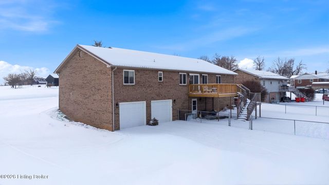 82 N Sunset Ave, Cecilia, KY 42724