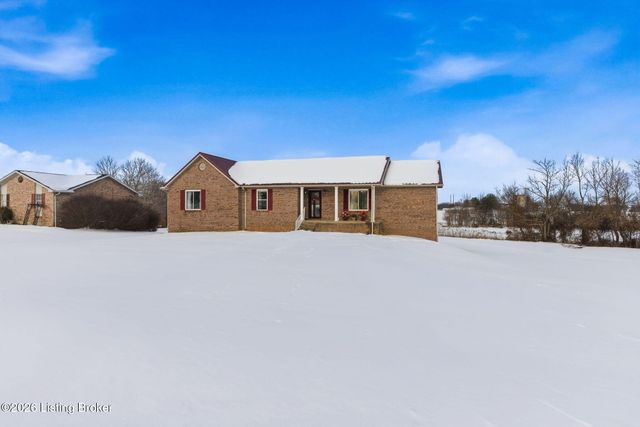 82 N Sunset Ave, Cecilia, KY 42724