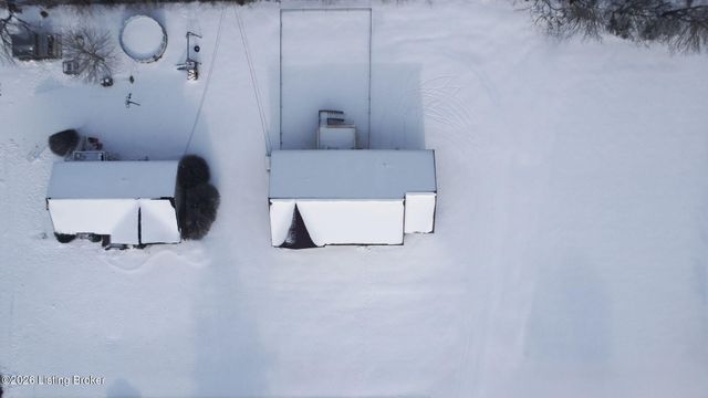 82 N Sunset Ave, Cecilia, KY 42724