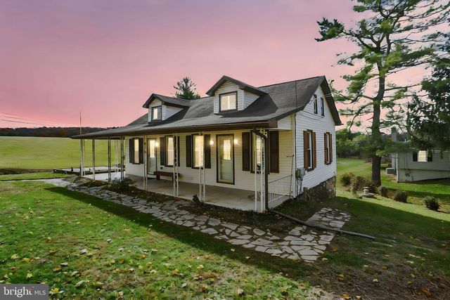 100 ROSEGLEN RD, Duncannon, PA 17020