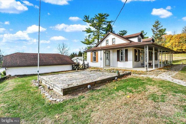 100 ROSEGLEN RD, Duncannon, PA 17020