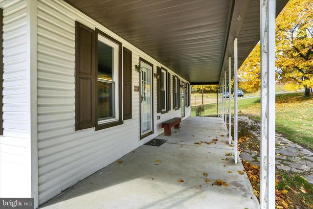 100 ROSEGLEN RD, Duncannon, PA 17020