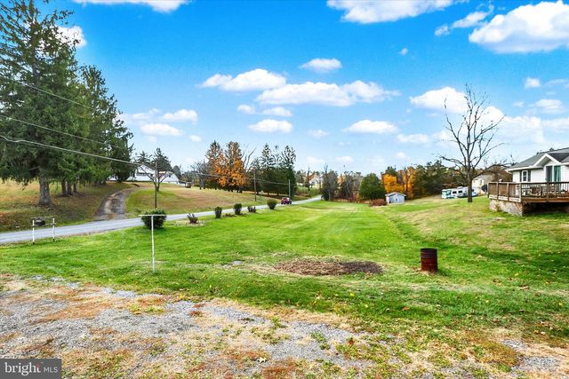 100 ROSEGLEN RD, Duncannon, PA 17020