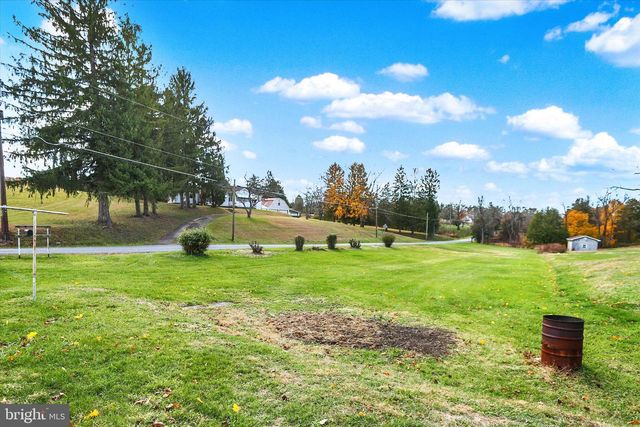 100 ROSEGLEN RD, Duncannon, PA 17020