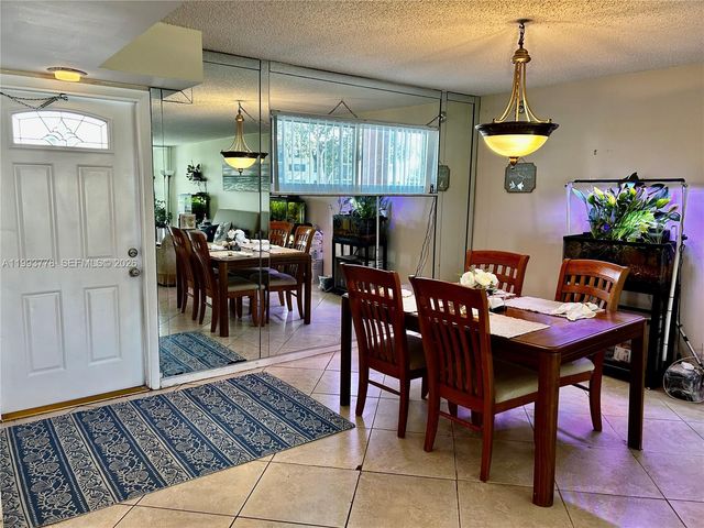 411 S Hollybrook Dr 105, Pembroke Pines, FL 33025