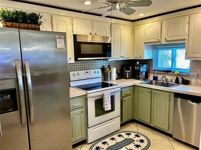 411 S Hollybrook Dr 105, Pembroke Pines, FL 33025
