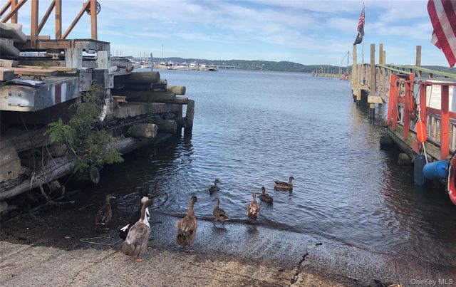 2 W Lawrence Park Drive 8, Piermont, NY 10968