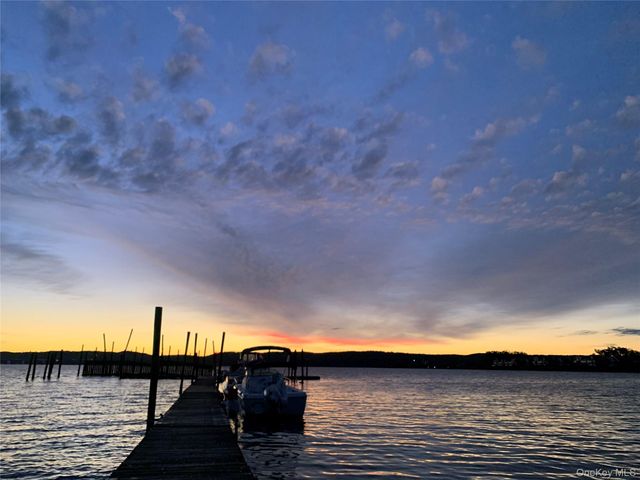 2 W Lawrence Park Drive 8, Piermont, NY 10968