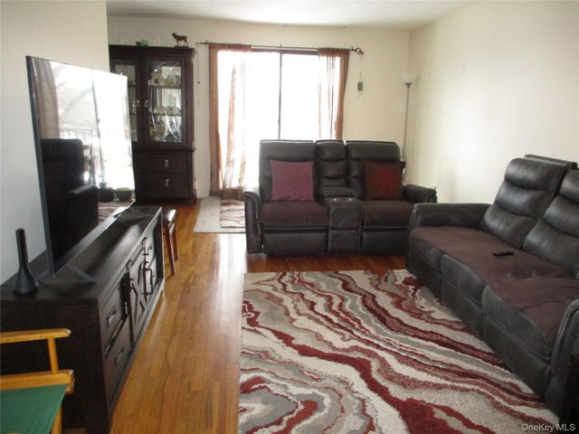 2 W Lawrence Park Drive 8, Piermont, NY 10968