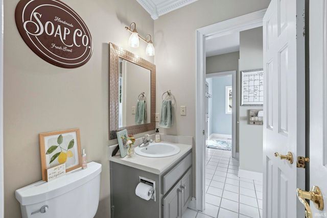 303 Hunters Ridge, Auburn, IN 46706