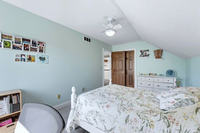 303 Hunters Ridge, Auburn, IN 46706