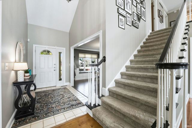 303 Hunters Ridge, Auburn, IN 46706