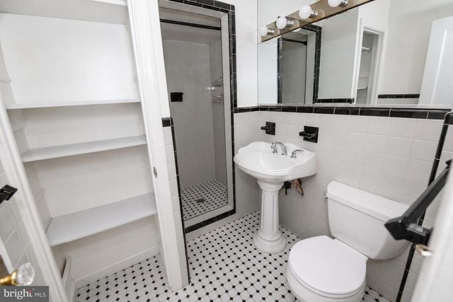2204 MANNING ST, Philadelphia, PA 19103