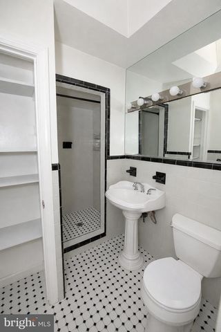 2204 MANNING ST, Philadelphia, PA 19103