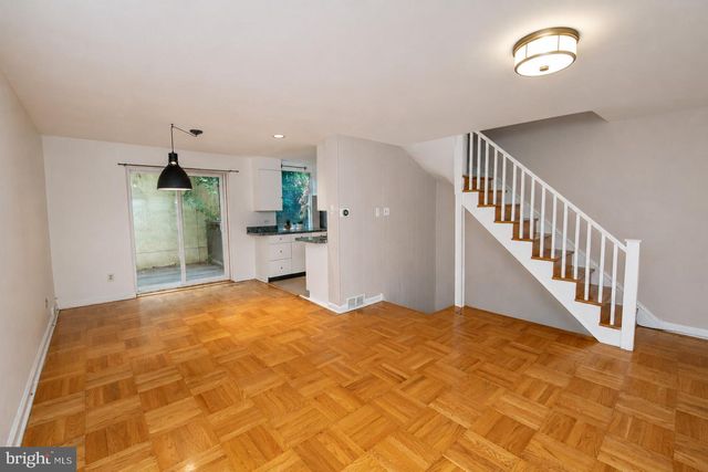 2204 MANNING ST, Philadelphia, PA 19103