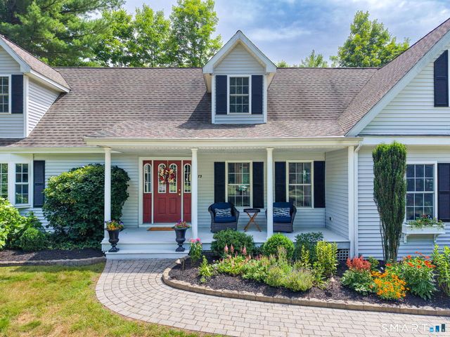 73 School Street, Avon, CT 06001