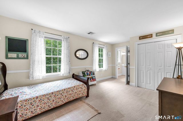 73 School Street, Avon, CT 06001