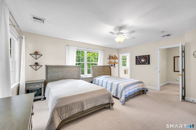 73 School Street, Avon, CT 06001