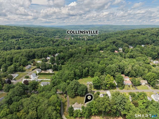 73 School Street, Avon, CT 06001