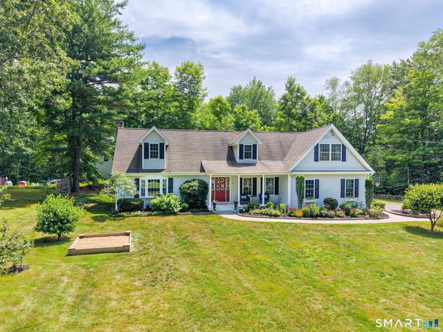 73 School Street, Avon, CT 06001
