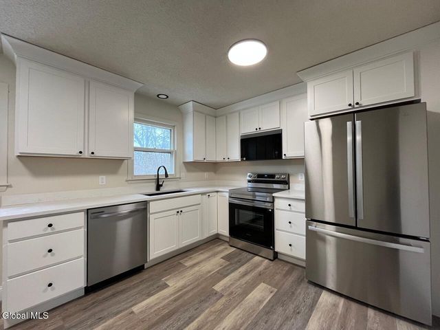 238 Ward Avenue, Schenectady, NY 12304