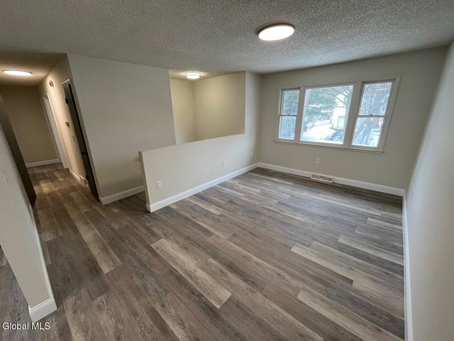 238 Ward Avenue, Schenectady, NY 12304