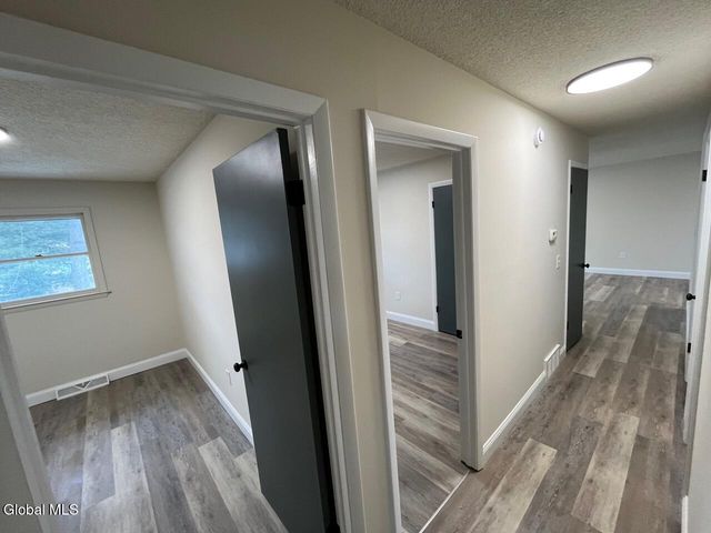 238 Ward Avenue, Schenectady, NY 12304