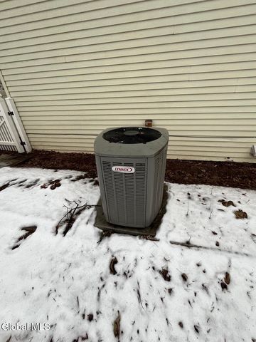 238 Ward Avenue, Schenectady, NY 12304