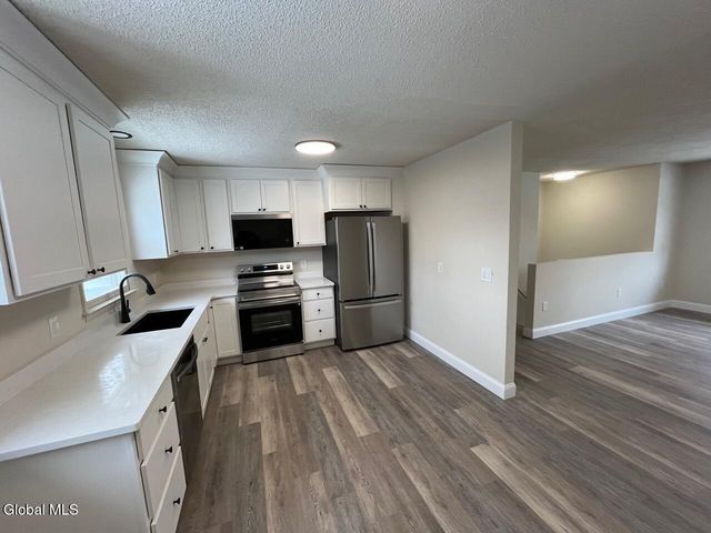 238 Ward Avenue, Schenectady, NY 12304