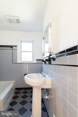 7 N PURCELL AVE, Winchester, VA 22601