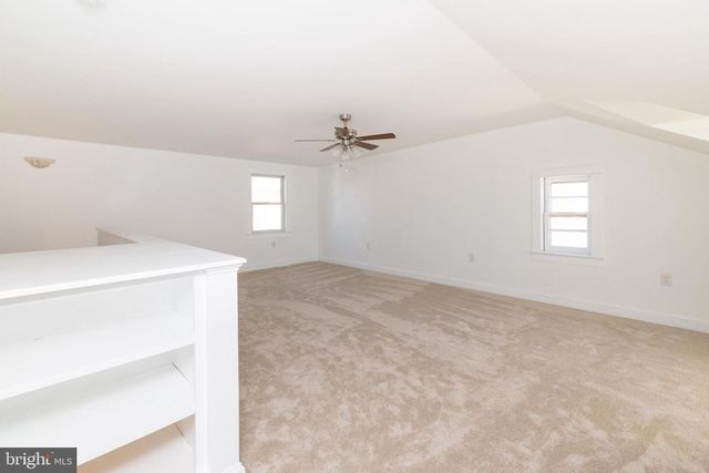 7 N PURCELL AVE, Winchester, VA 22601