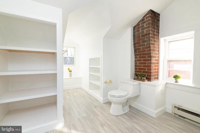 7 N PURCELL AVE, Winchester, VA 22601