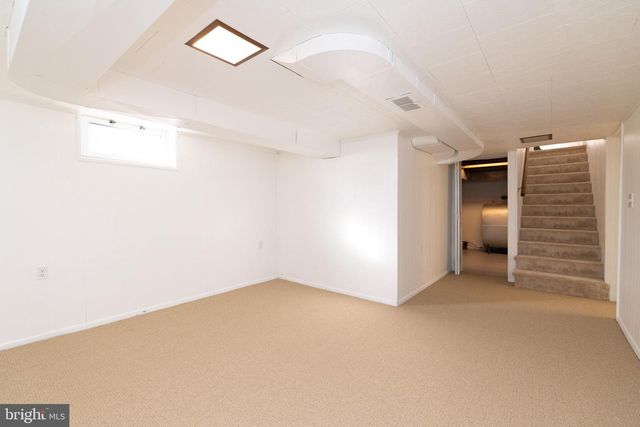 7 N PURCELL AVE, Winchester, VA 22601