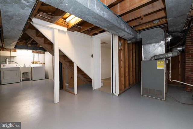 7 N PURCELL AVE, Winchester, VA 22601