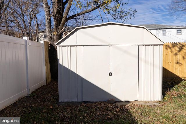 7 N PURCELL AVE, Winchester, VA 22601