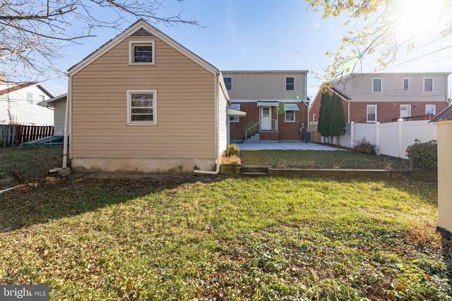 7 N PURCELL AVE, Winchester, VA 22601