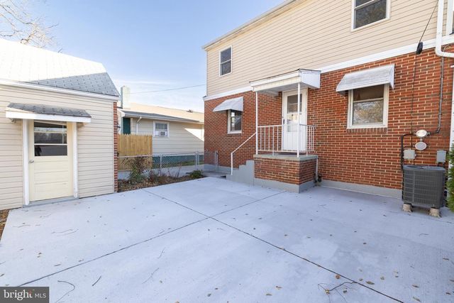 7 N PURCELL AVE, Winchester, VA 22601