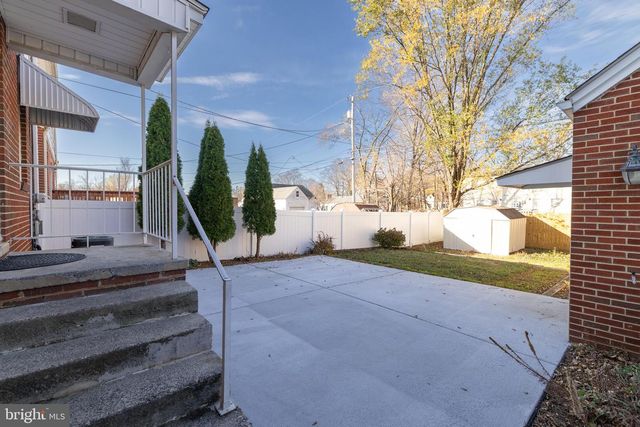 7 N PURCELL AVE, Winchester, VA 22601