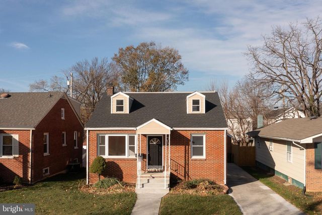 7 N PURCELL AVE, Winchester, VA 22601