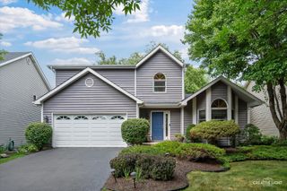 567 Roxbury Drive, Naperville, IL 60565