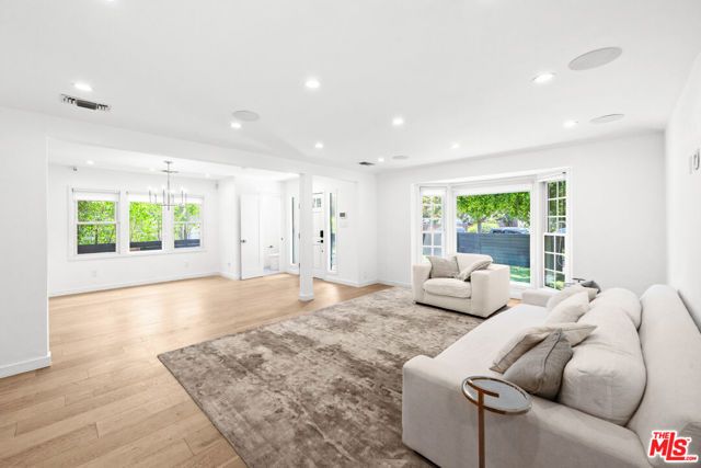 9007 David Avenue, Los Angeles, CA 90034