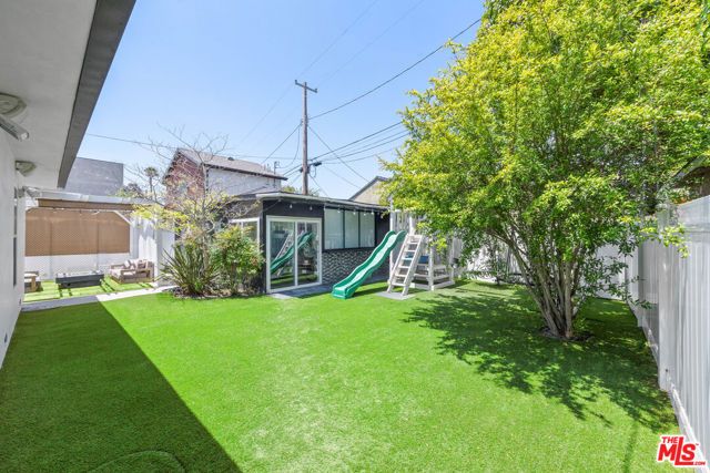 9007 David Avenue, Los Angeles, CA 90034