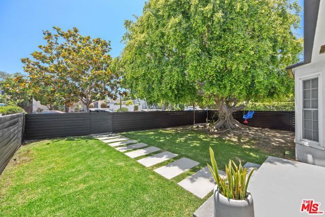 9007 David Avenue, Los Angeles, CA 90034