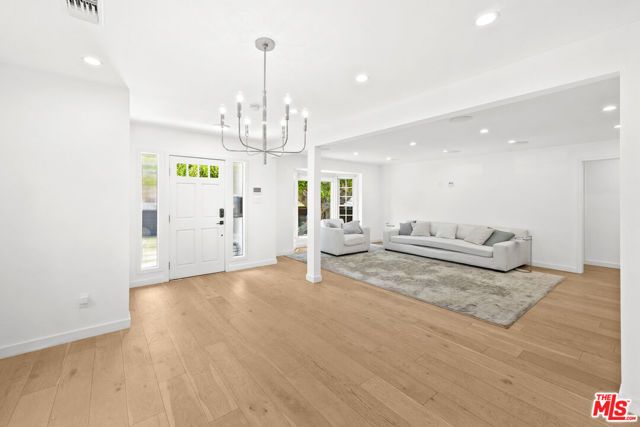 9007 David Avenue, Los Angeles, CA 90034