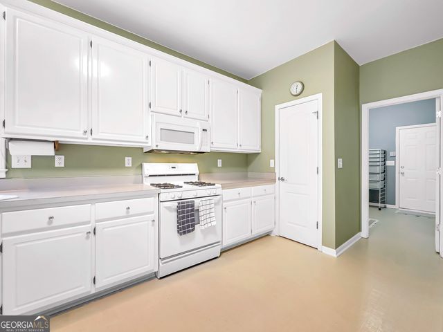 9135 Woodhaven Way, Mcdonough, GA 30253